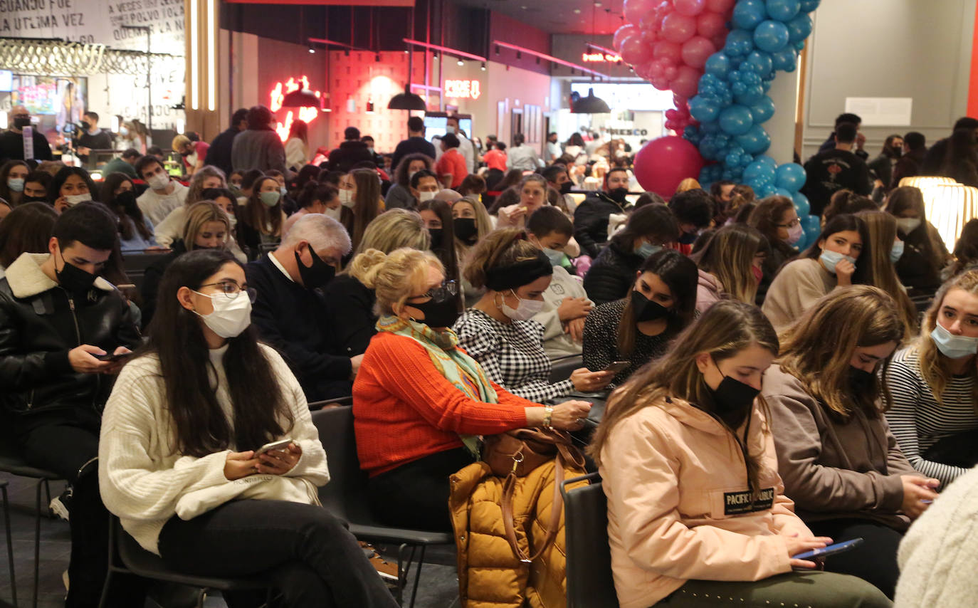 Fotos: Actuación de Ana Mena en el nuevo Garbera