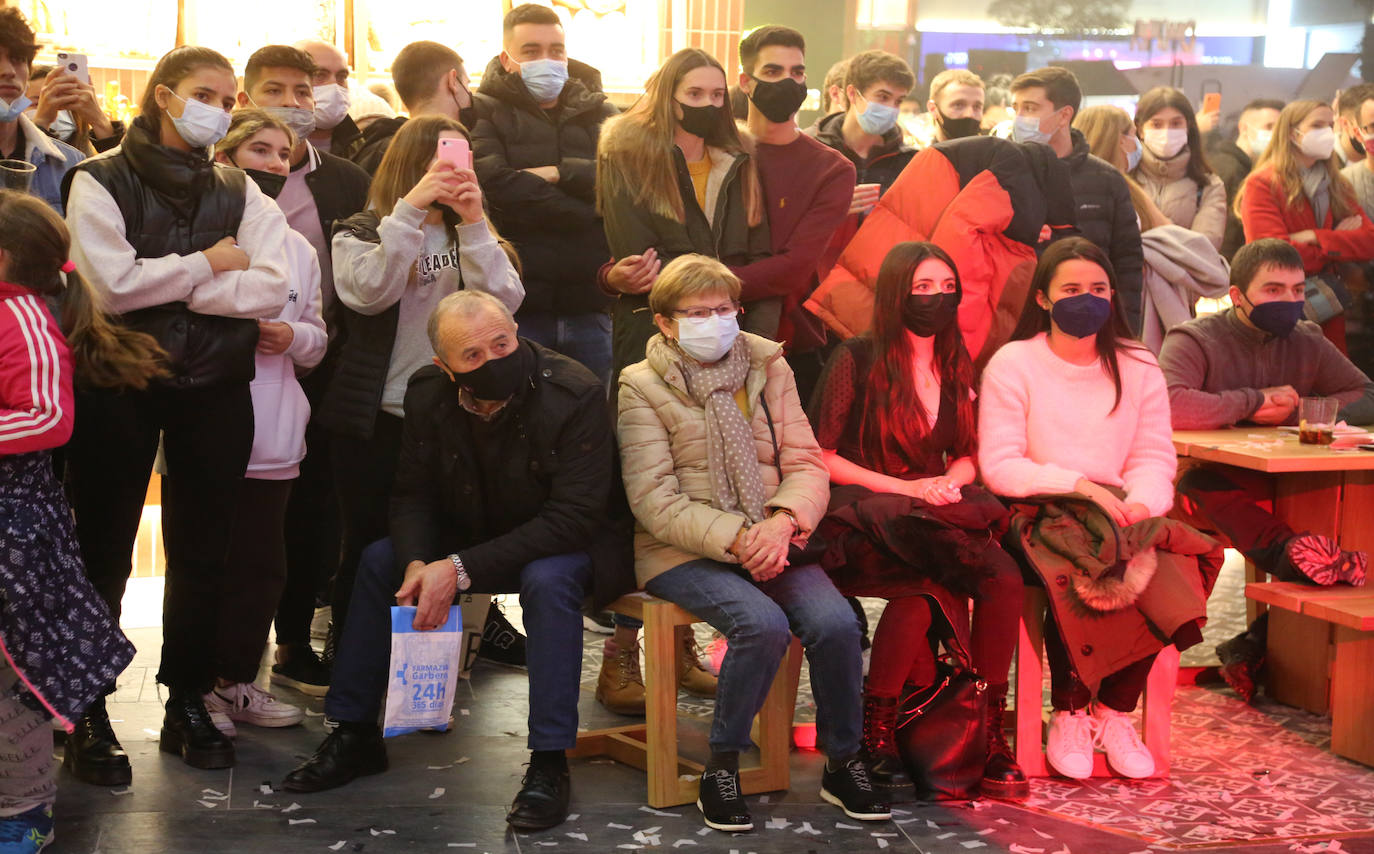 Fotos: Actuación de Ana Mena en el nuevo Garbera