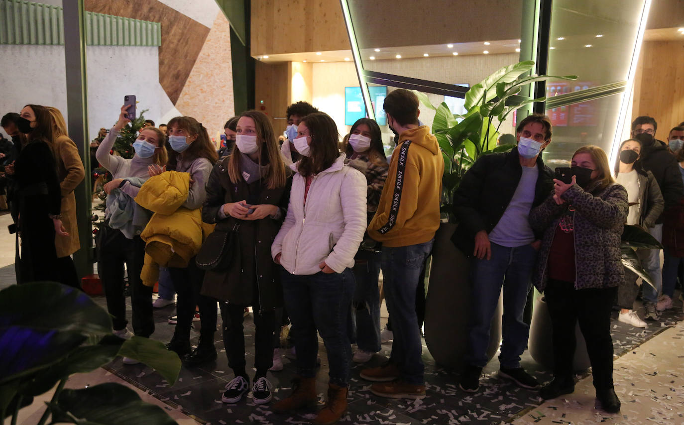 Fotos: Actuación de Ana Mena en el nuevo Garbera