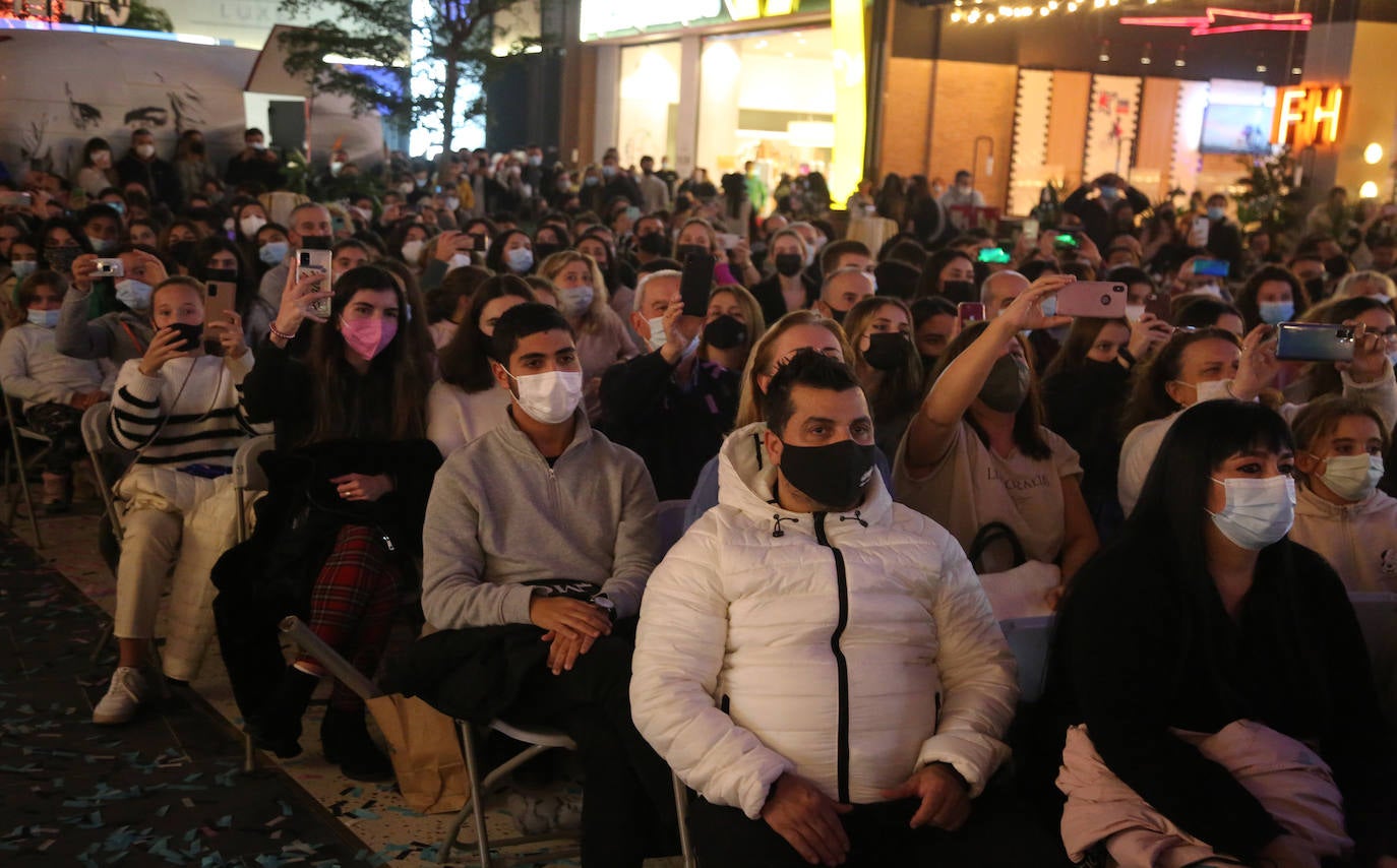 Fotos: Actuación de Ana Mena en el nuevo Garbera