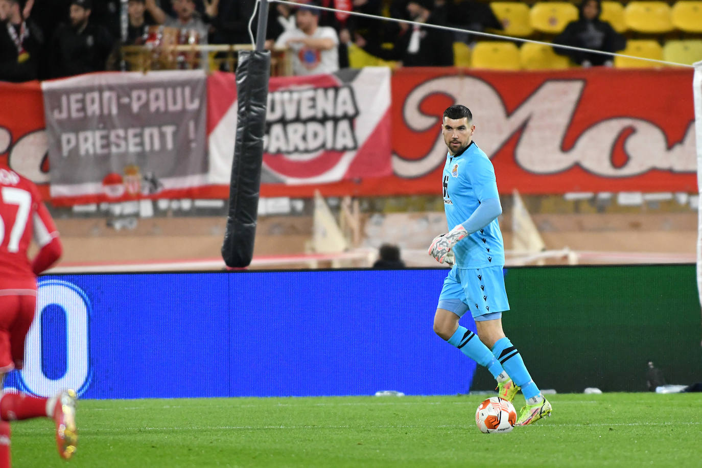 Fotos del partido entre el Mónaco y la Real Sociedad