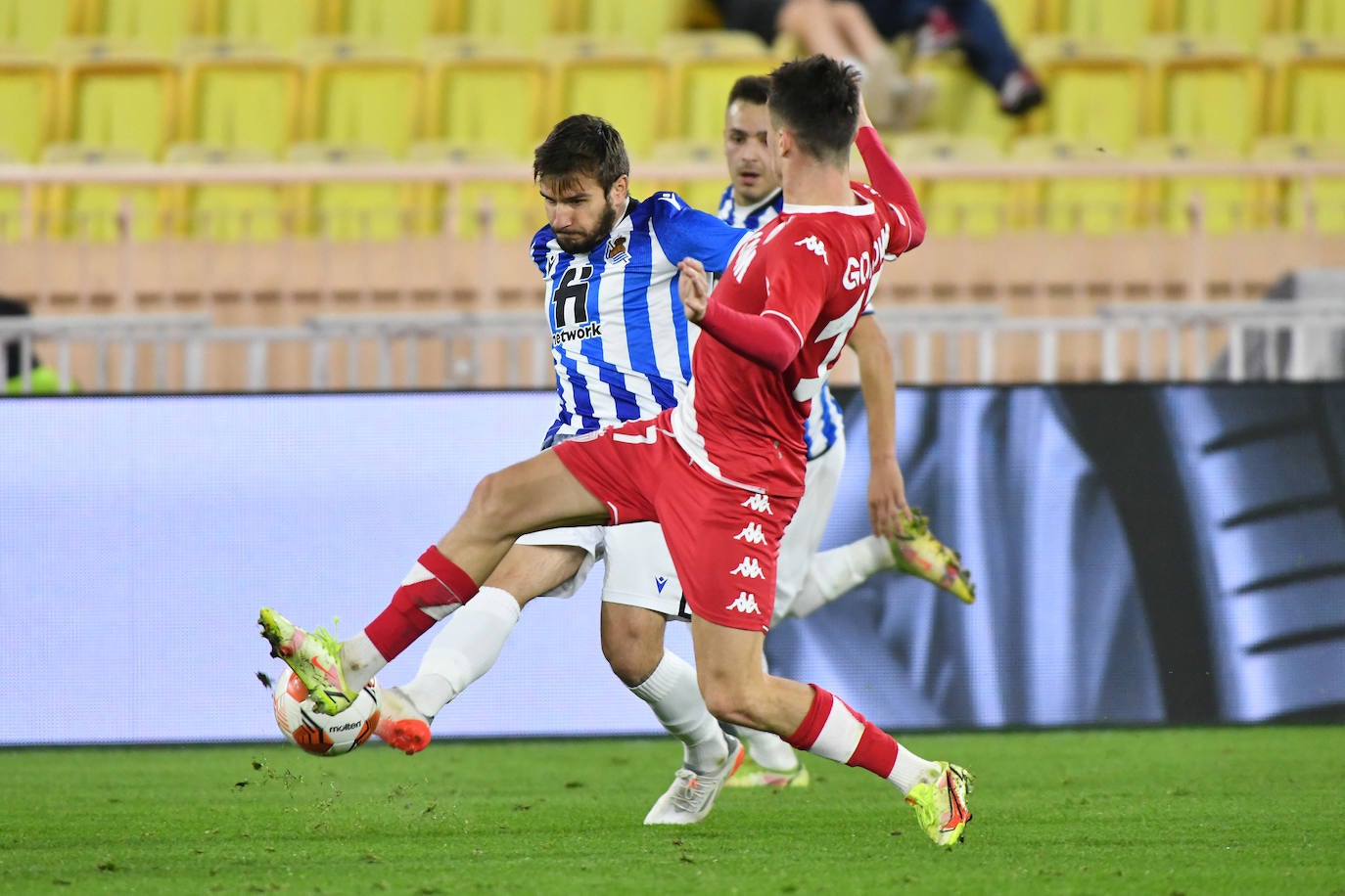 Fotos del partido entre el Mónaco y la Real Sociedad