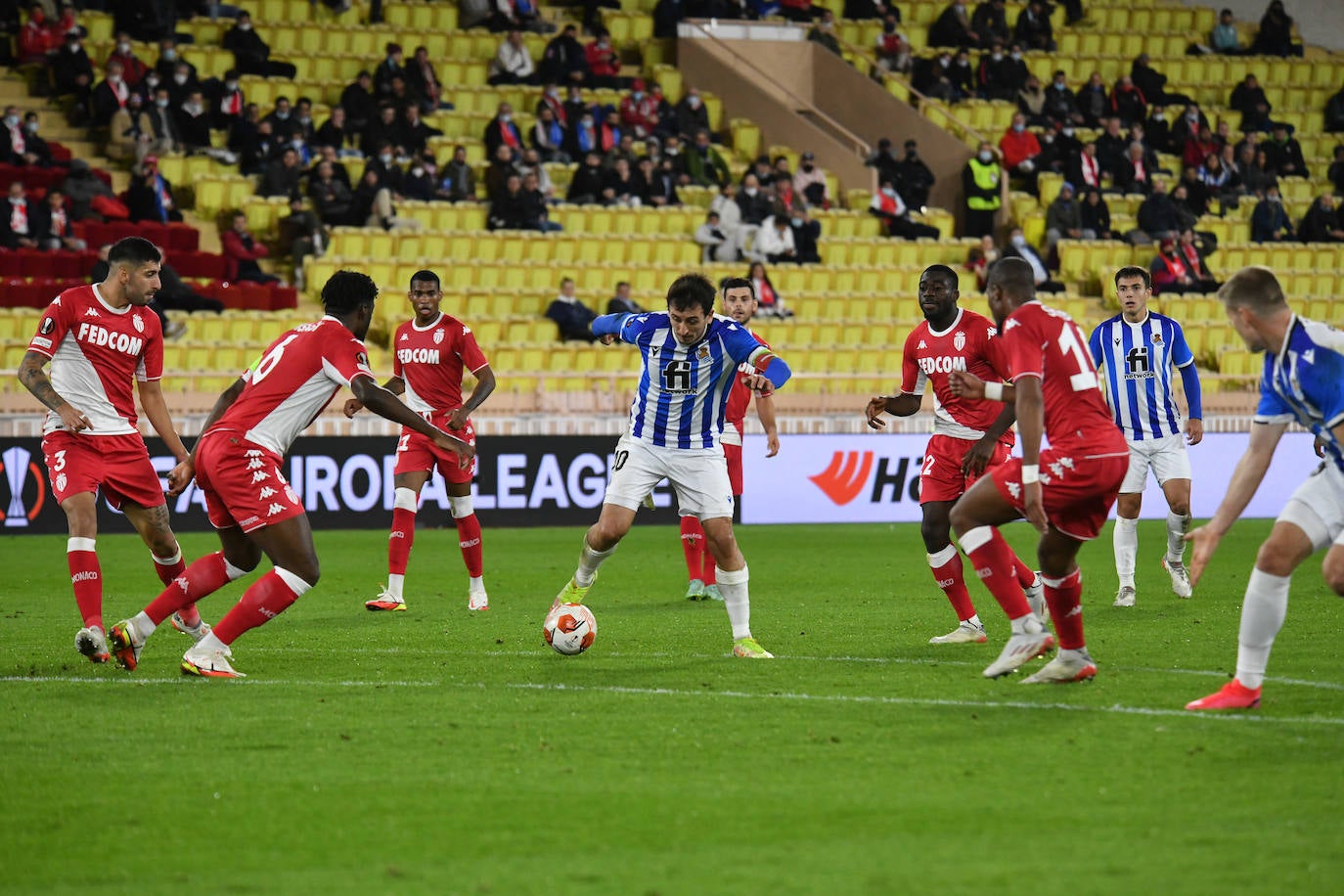 Fotos del partido entre el Mónaco y la Real Sociedad