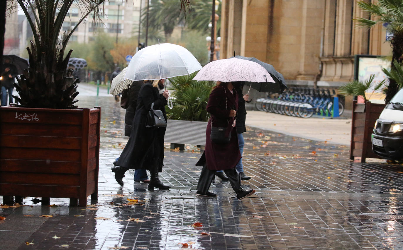 Fotos: Jornada de lluvias intensas en Gipuzkoa