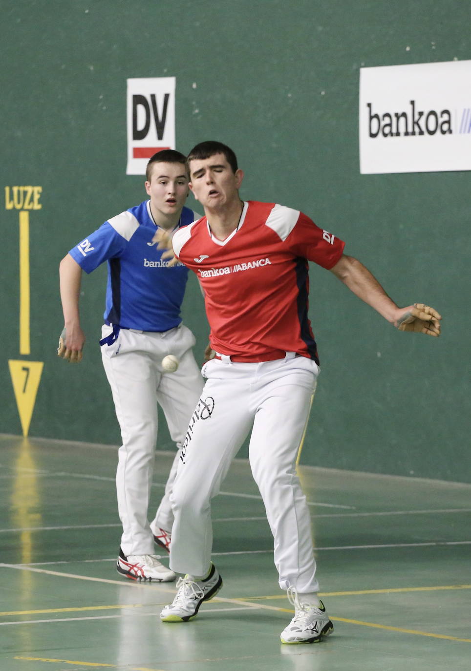 Fotos: La pegada decide en el Torneo Bankoa Abanca-DV