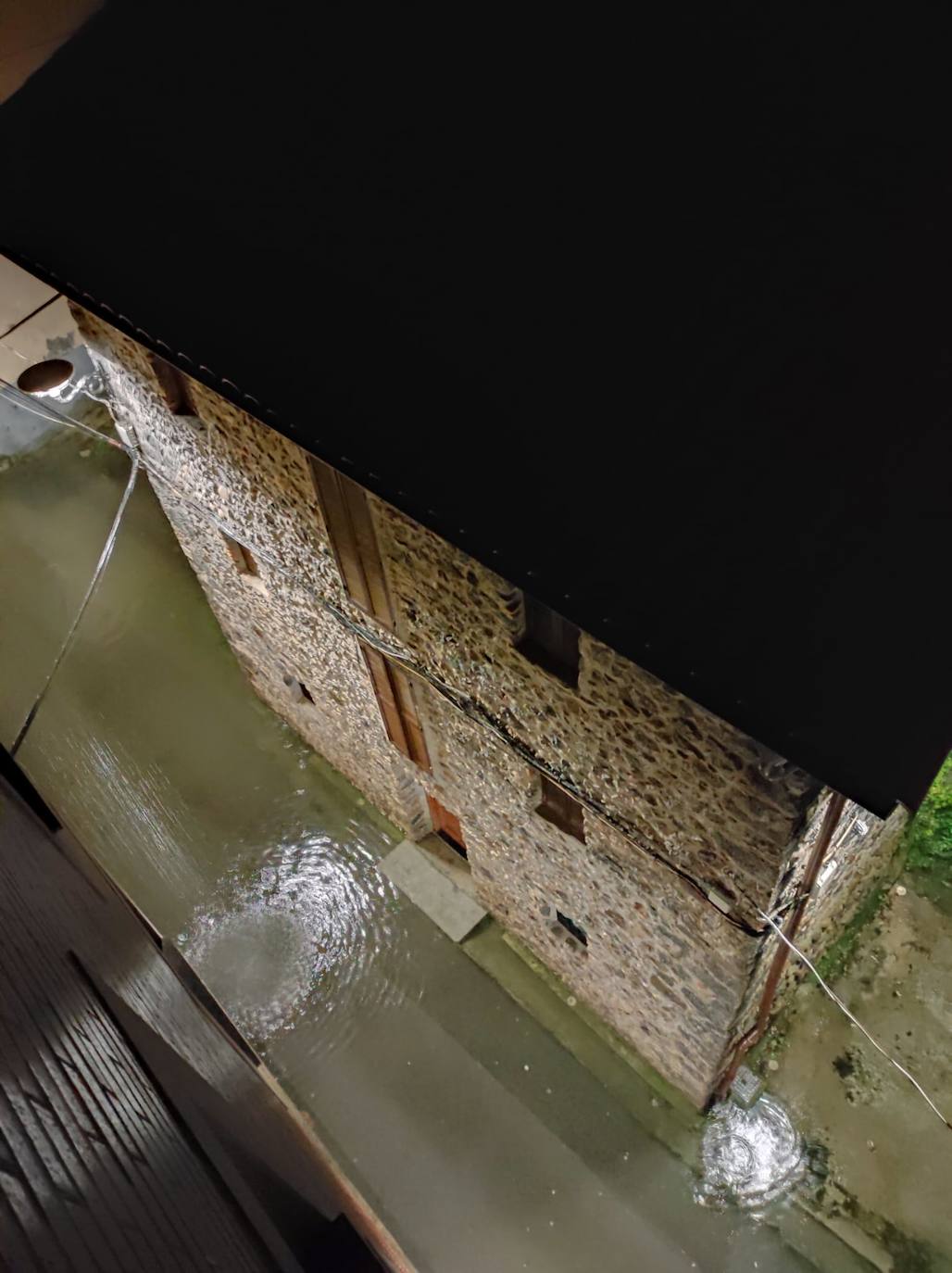 Fotos: Desbordamientos puntuales en Gipuzkoa