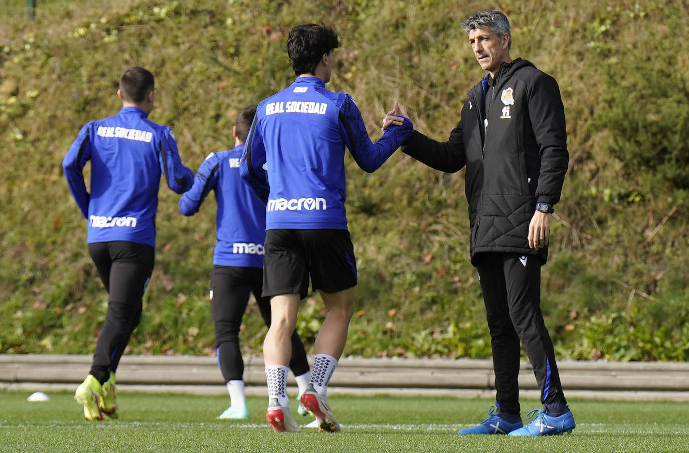 Fotos: Roberto López, Nais, Lobete y Turrientes, con el primer equipo