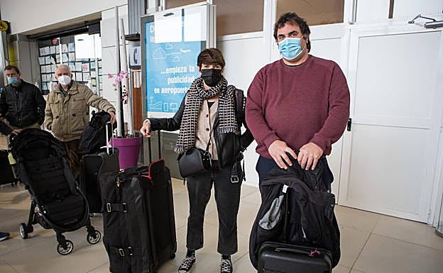 Ikuska y Koldo han viajado a Canarias a ver el partido de la Real Sociedad.