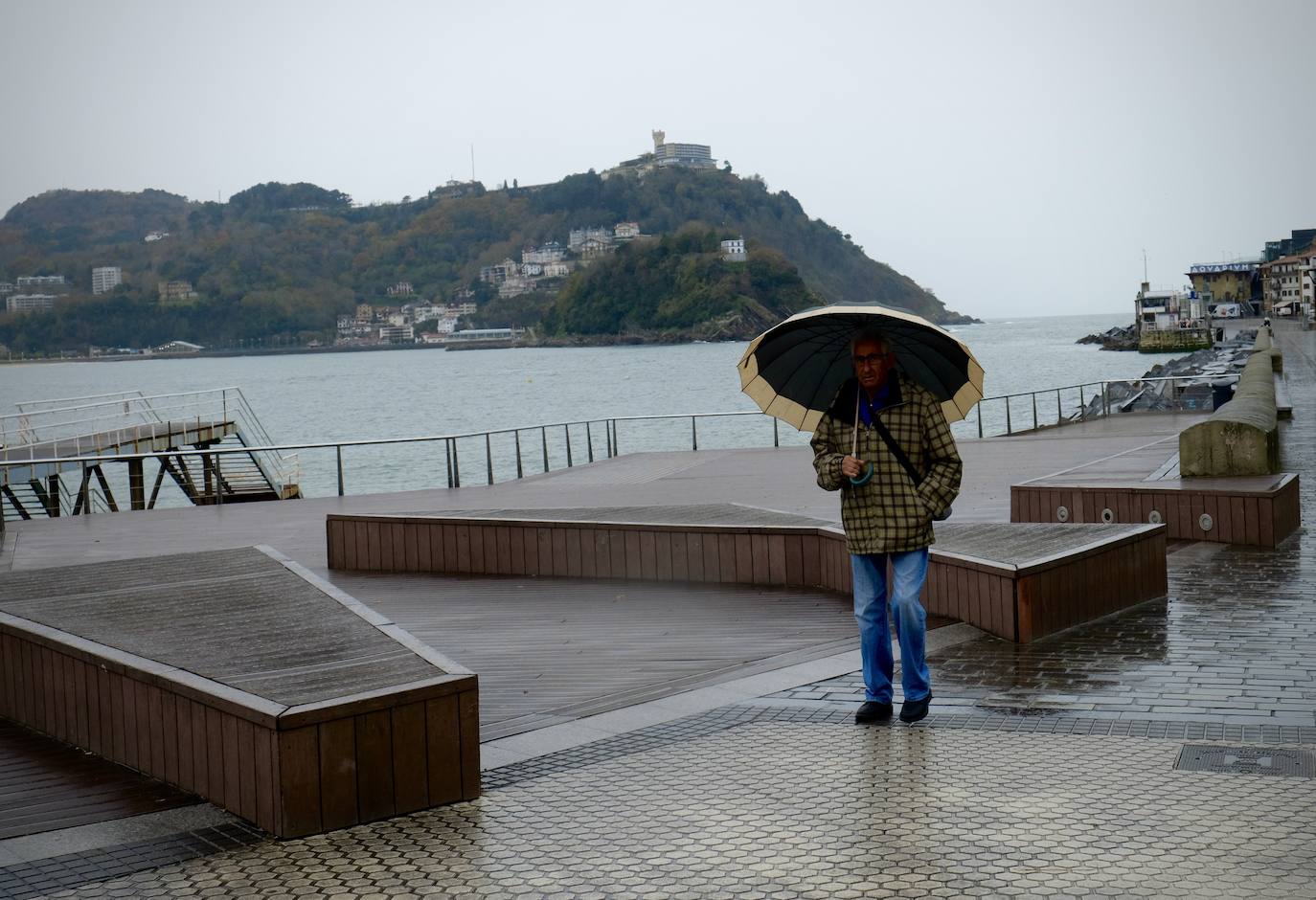 Fotos: Un nuevo aviso amarillo por lluvias pone fin a la tregua meteorológica en Gipuzkoa