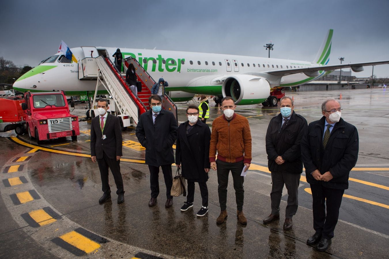 Fotos: Binter ya conecta Canarias con el aeropuerto de Donostia