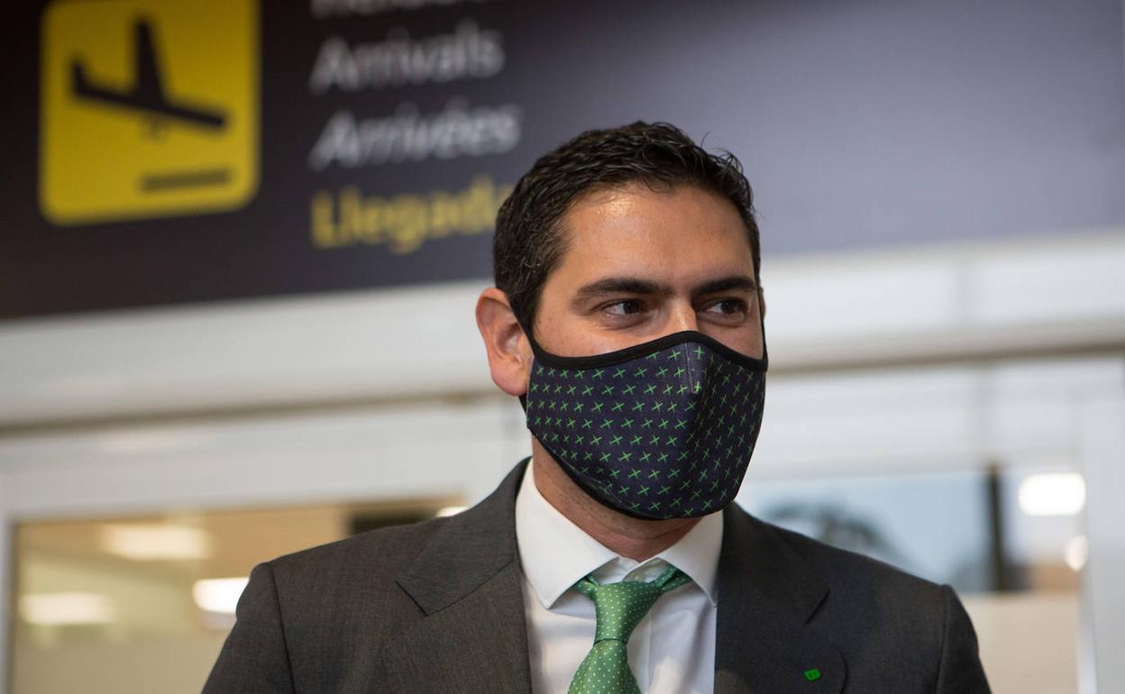 Jonay Lobo: «Canarias y Gipuzkoa nos complementamos bien; esperamos unos 22.000 viajeros al año»