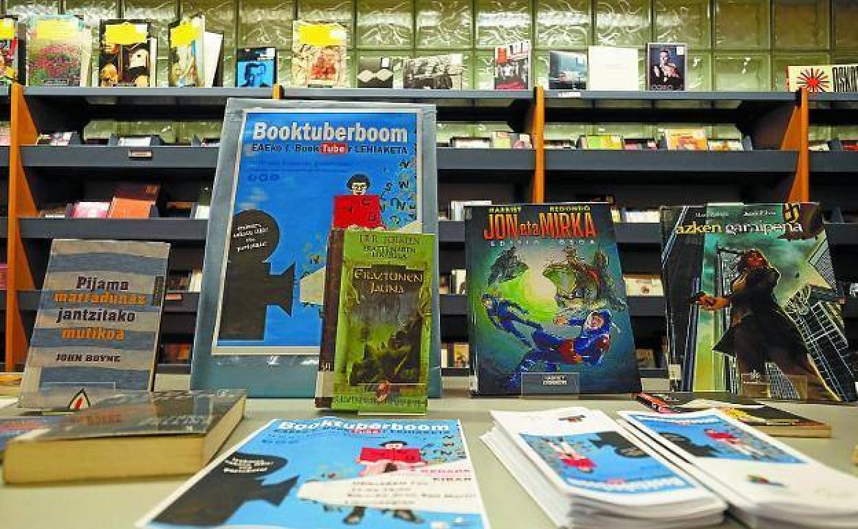 Booktomer lehiaketako publikoaren bozka fasea martxan