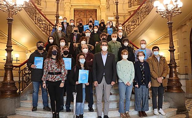 El acto en el Ayuntamiento de San Sebastián.