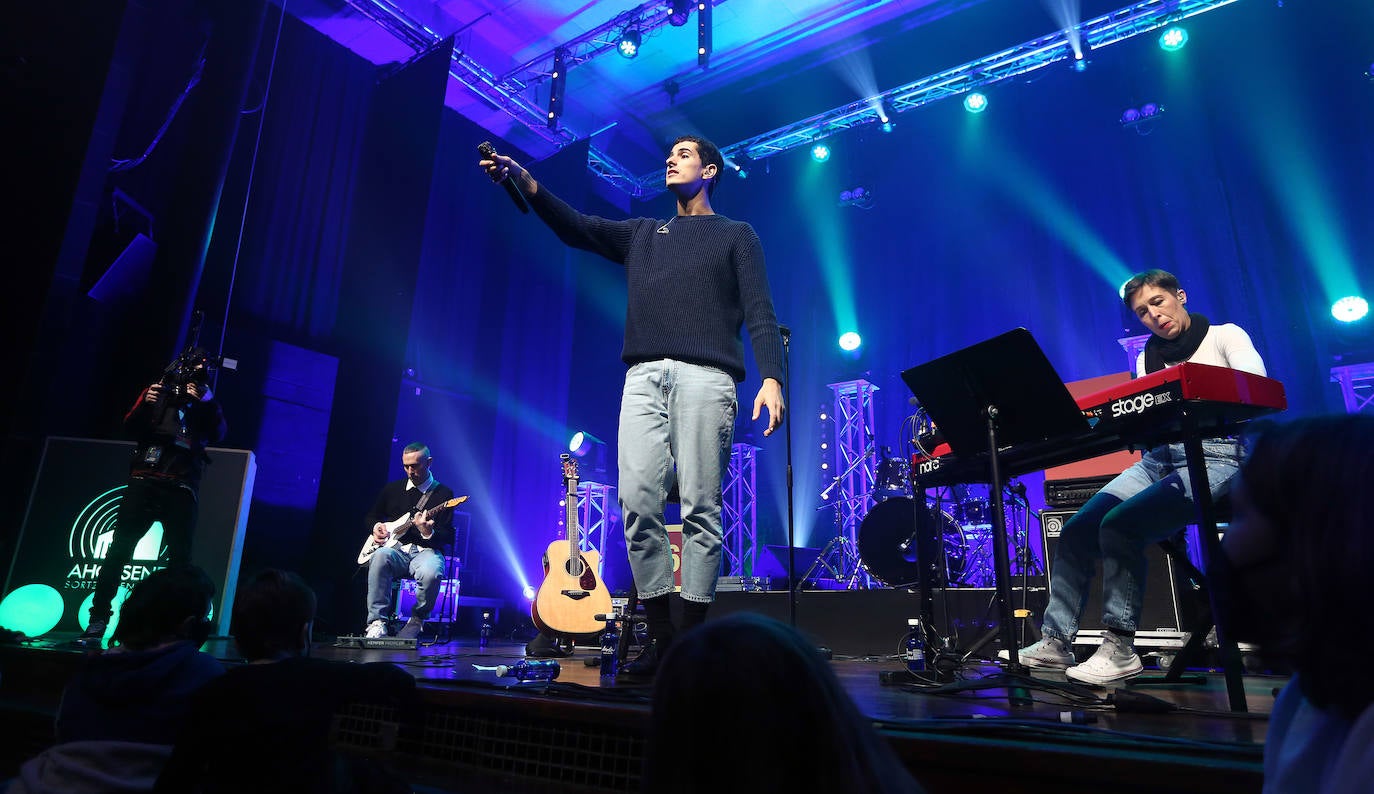 Plateruenako aurkezpenetarako ere aurretik eman behar da izena.