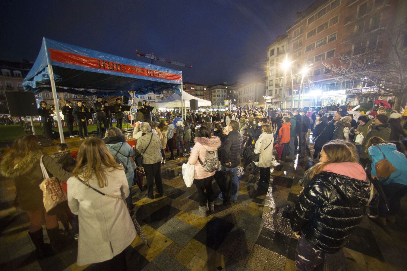 Fotos: Irun ilumina su apuesta por esta Navidad