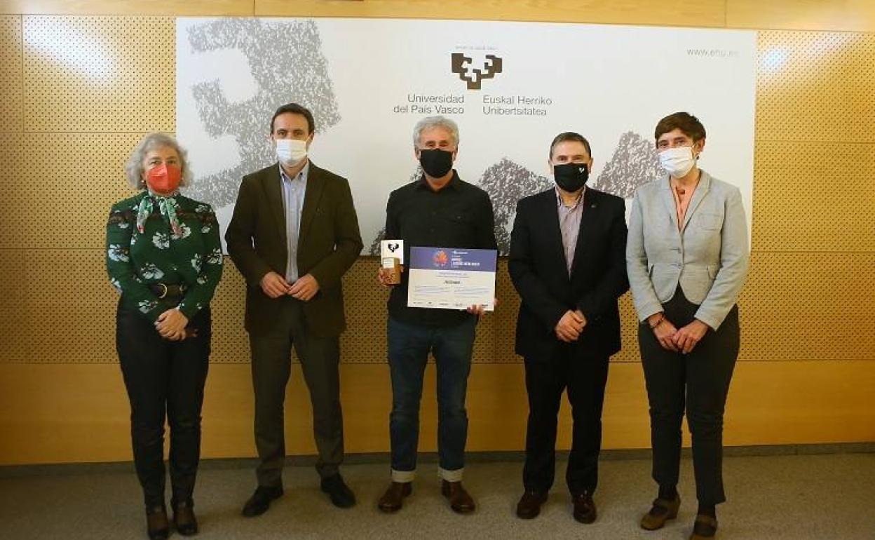 Marisa Arriola, Jabier Larrañaga, Pedro Guerrerro (Proteinmat), Agustin Erkizia eta Leyre Madariaga