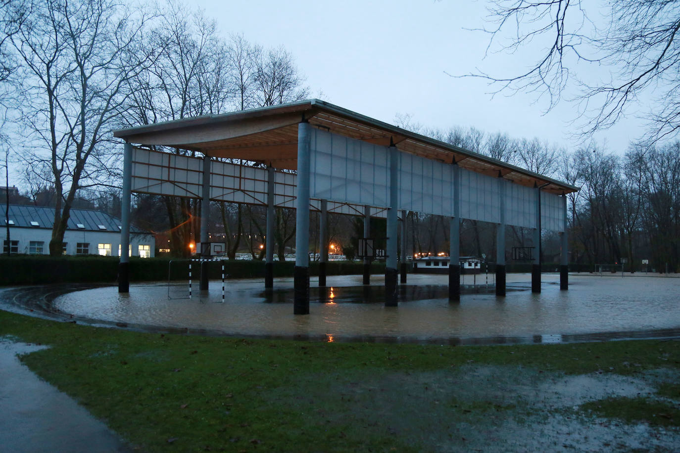 Tiempo en Gipuzkoa: Nueva jornada de lluvia, nieve y olas