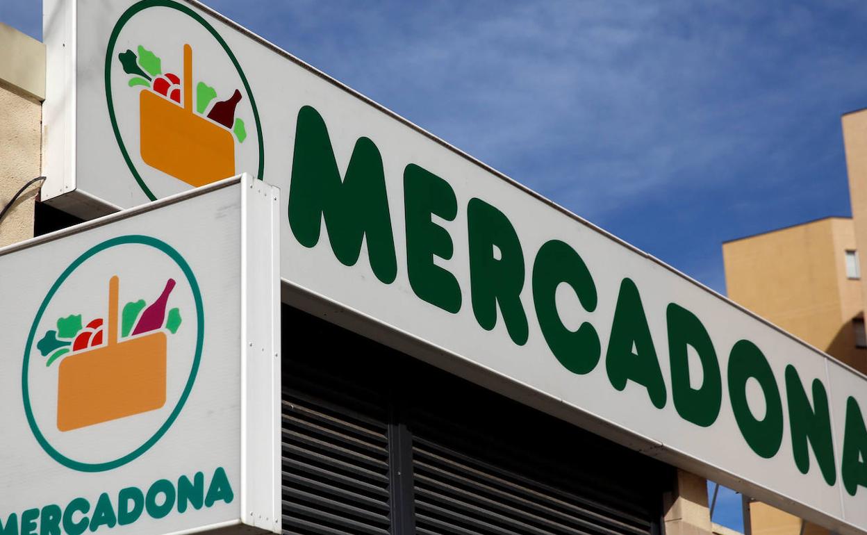 Logo de Mercadona en un supermercado de la cadena. 