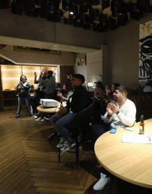 Imagen secundaria 2 - Los cuatro chefs que han recibido la segunda estrella Michelin.En el interior del Amelia se vivió con expectación la gala y luego estalló la alegría por el nuevo reconocimiento.