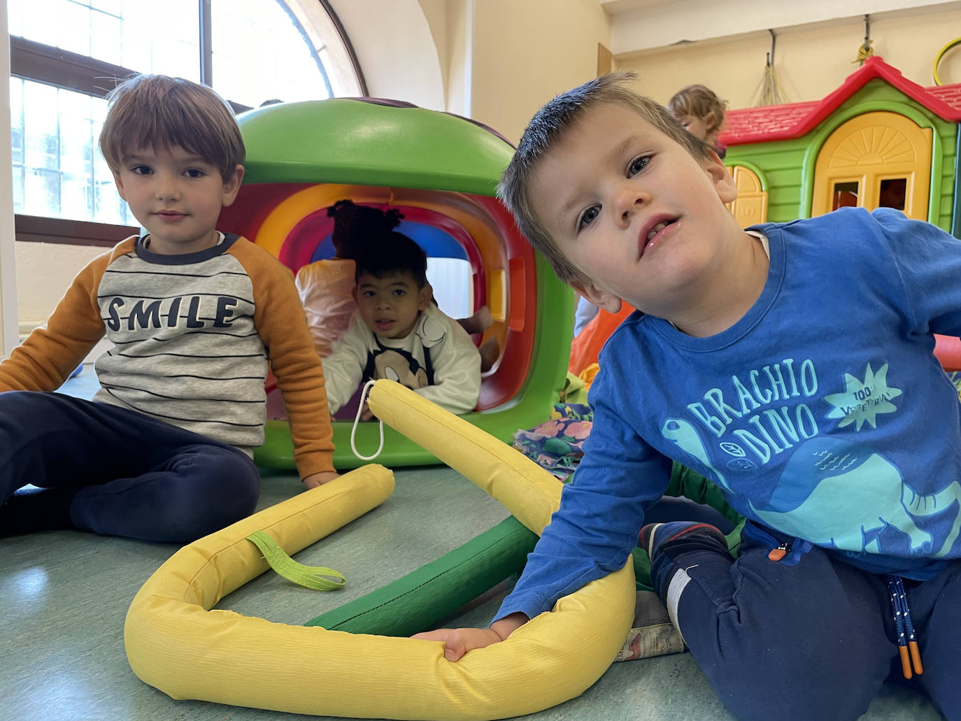 Los niños de Infantil, jugando.