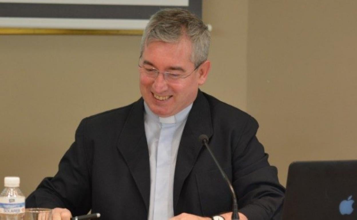 q Fernando Prado, claretiano bilbaíno de 52 años. 