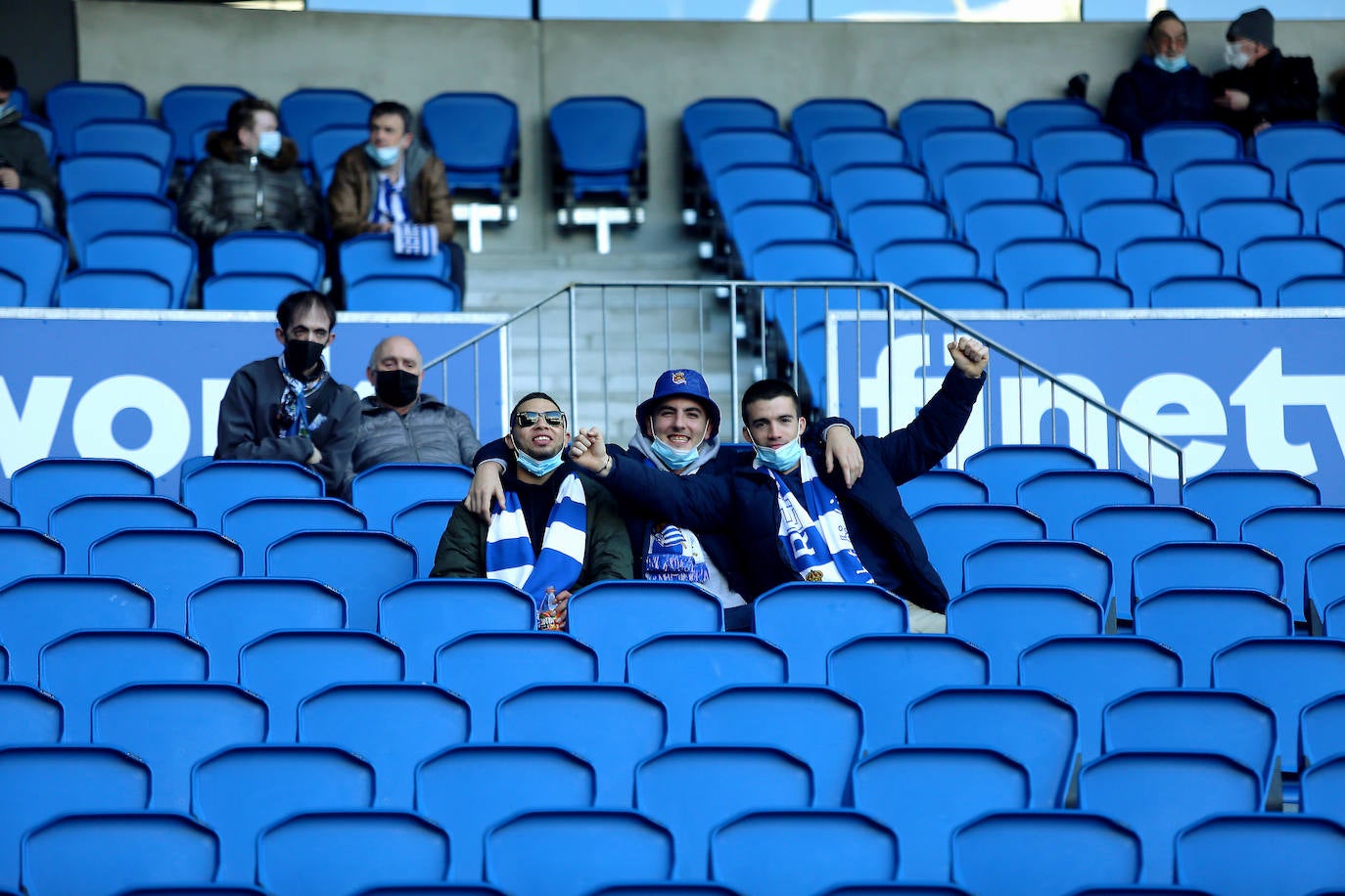 Fotos Real Sociedad - Villarreal: ¿Has ido al Reale Arena? Búscate en las gradas del estadio