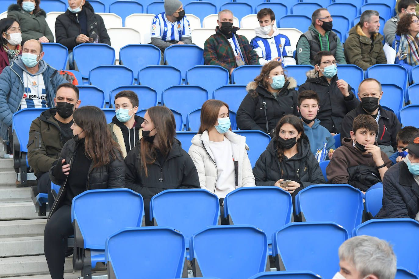 Fotos Real Sociedad - Villarreal: ¿Has ido al Reale Arena? Búscate en las gradas del estadio