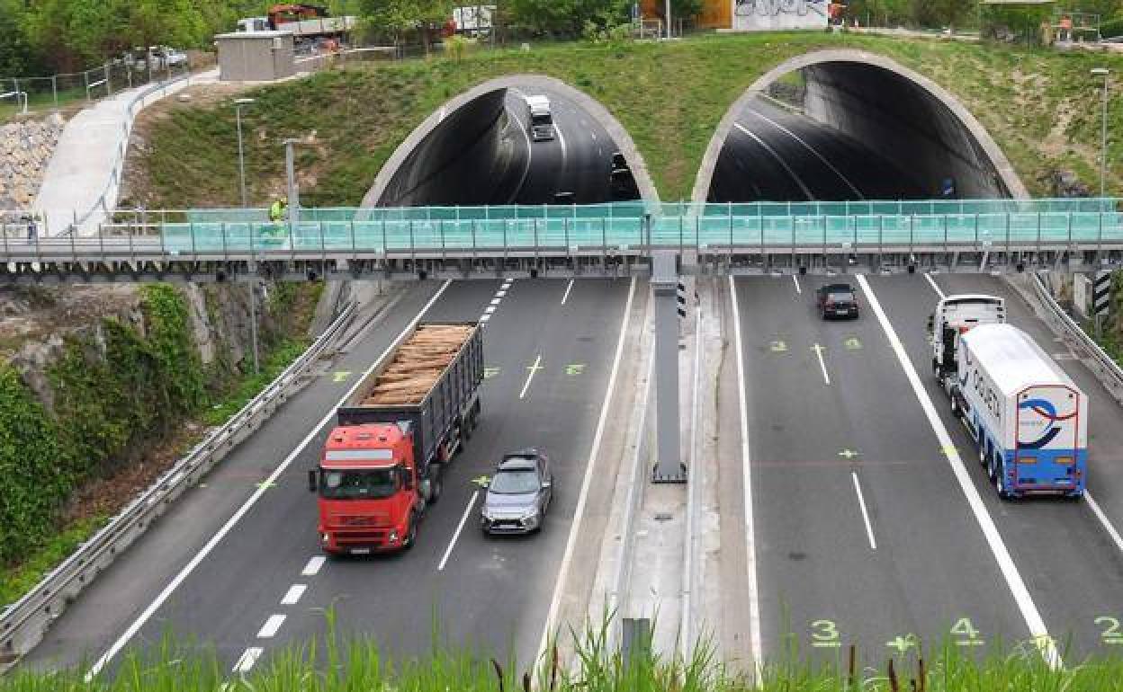 Pórtico del peaje de la A-15. 