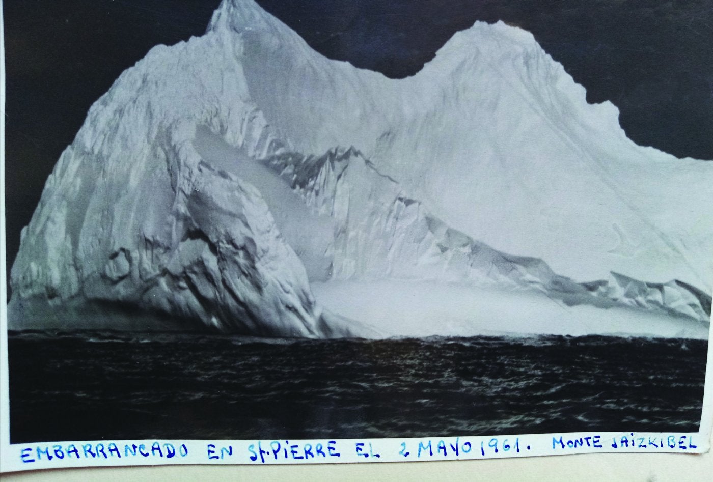 Iceberg fotografiado desde la cubierta del 'Jaizkibel' en mayo de 1961.