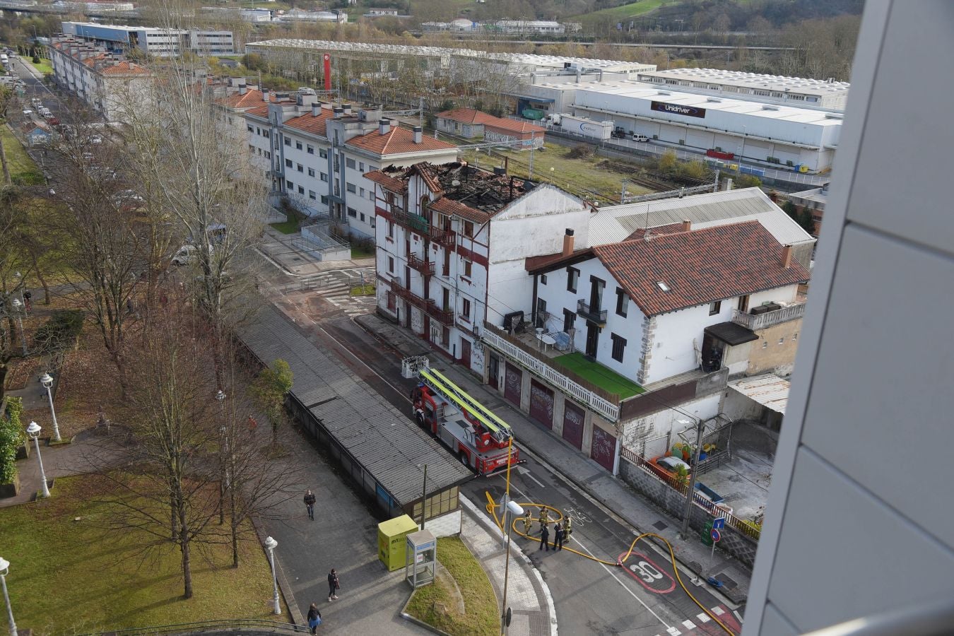 Fotos: Un incendio calcina una vivienda en Hernani
