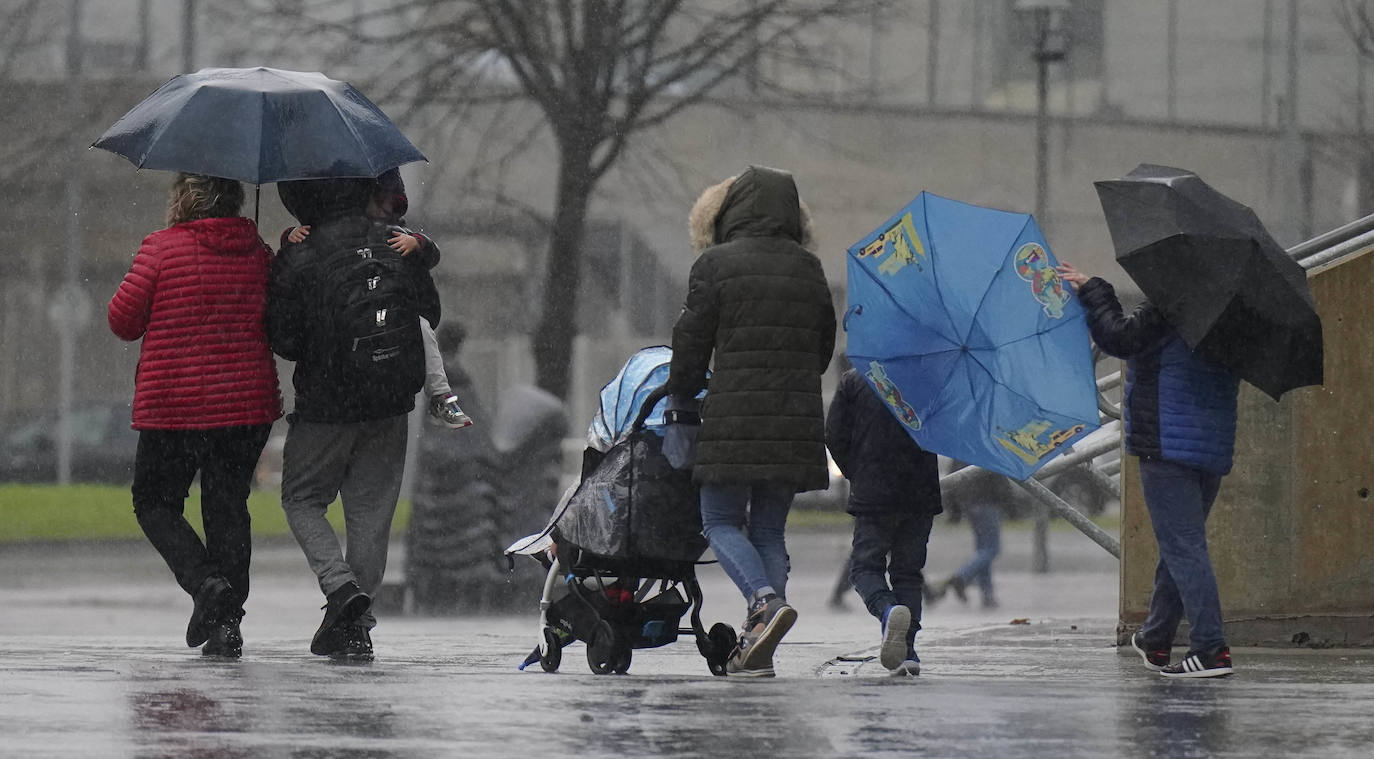 Fotos: Euskadi pasa del verano al invierno en cinco días