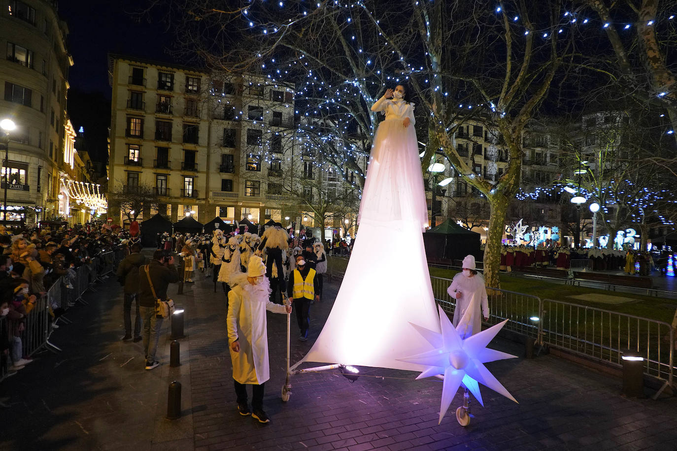 Fotos: El paso de los Reyes Magos por San Sebastián