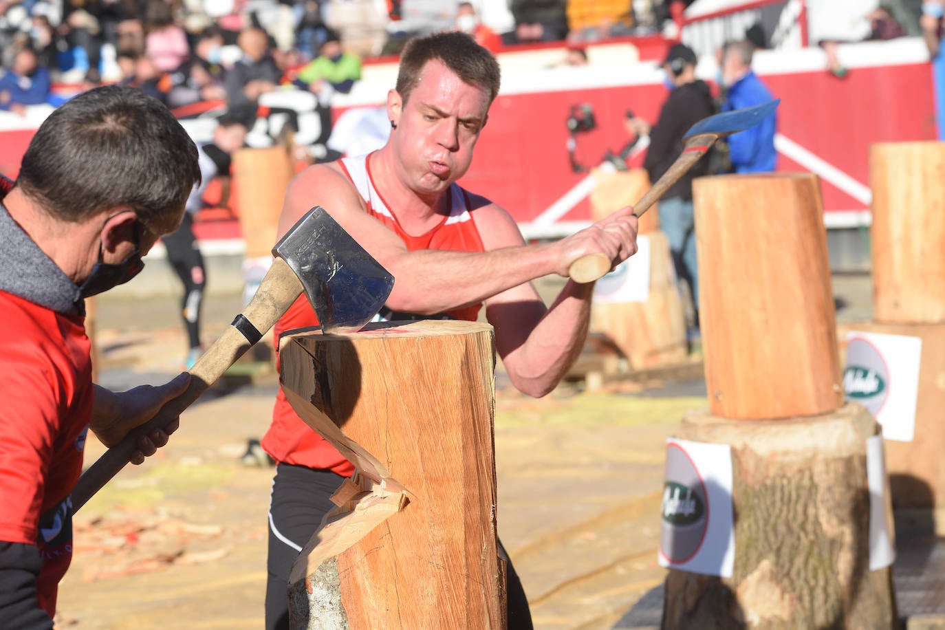 Fotos: Ugaitz Mugertza se hace con la txapela en la primera edición del Euskal Duatloia