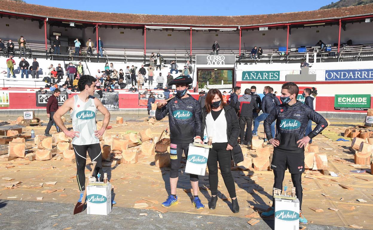 Podio del primer 'Euskal Duatloia'