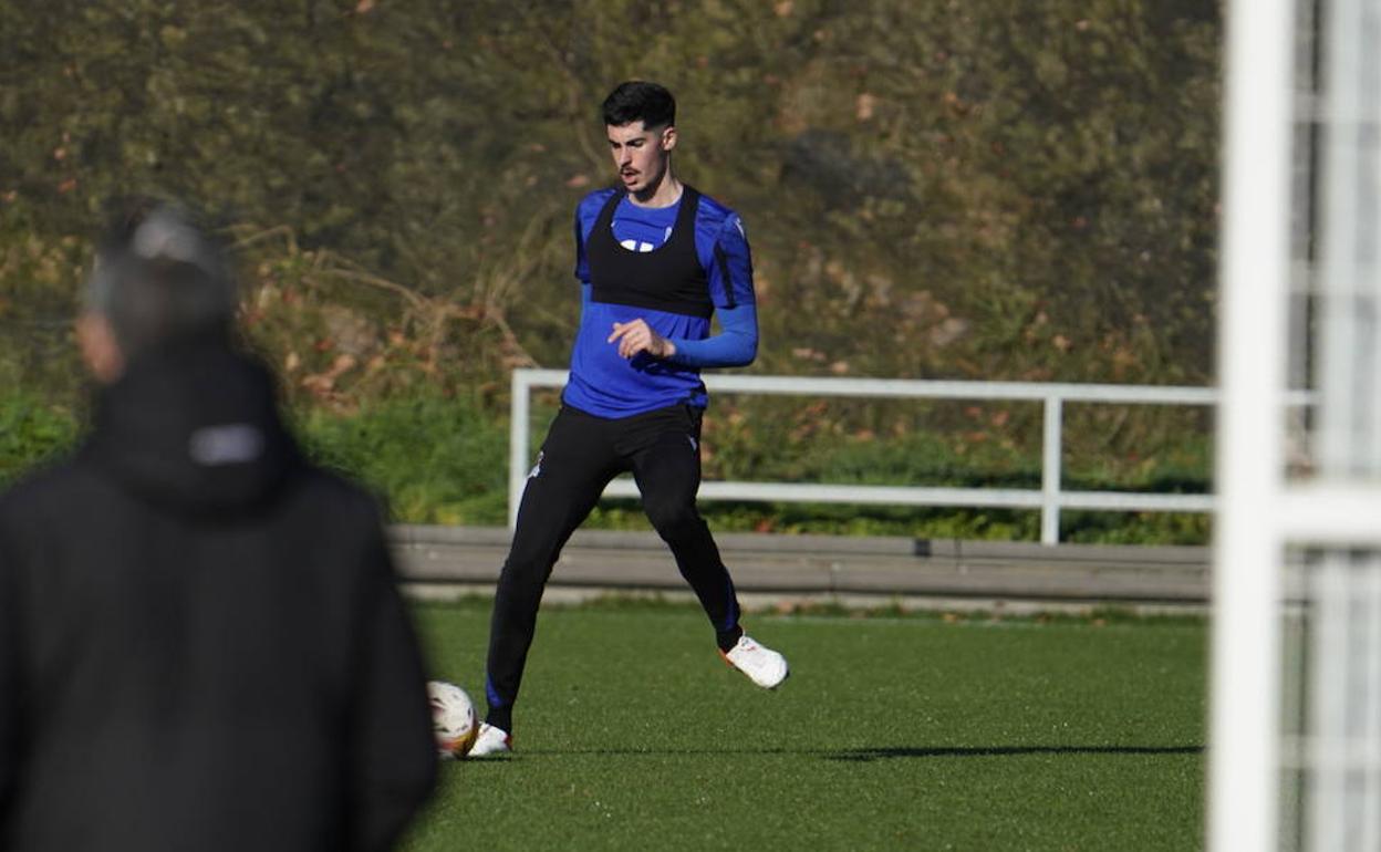 Carlos Fernández, durante el entrenamiento de este miércoles.
