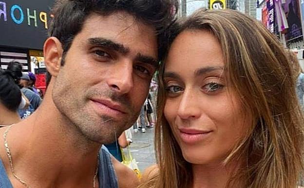 Badosa disfruta de la compañía de Betancourt durante sus torneos en Australia