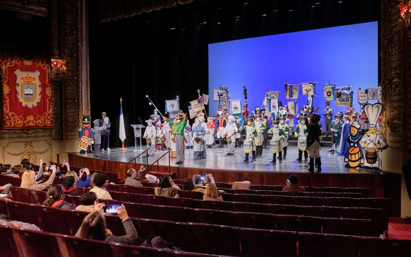 Fotos: Cargos de honor de la Tamborrada Infantil