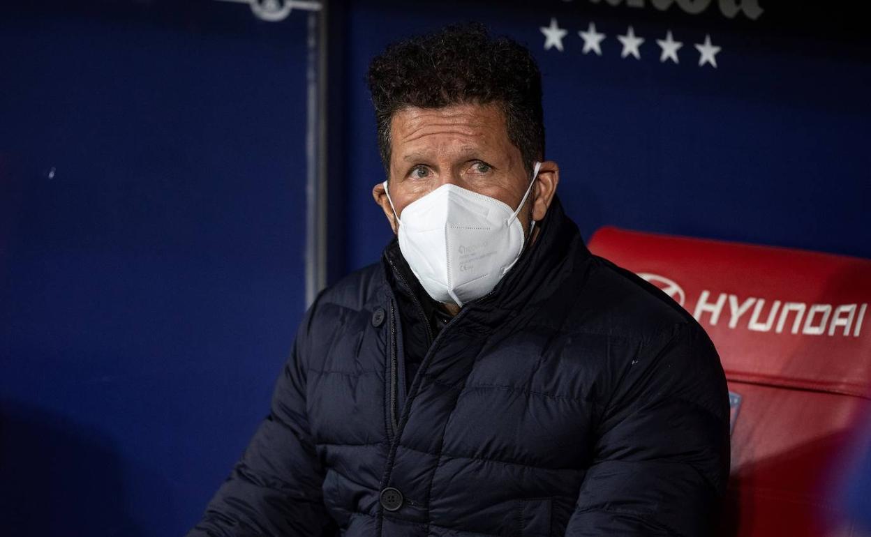 El entrenador del Atlético de Madrid, Diego Pablo Simeone, antes del partido de dieciseisavos de final de la Copa. 