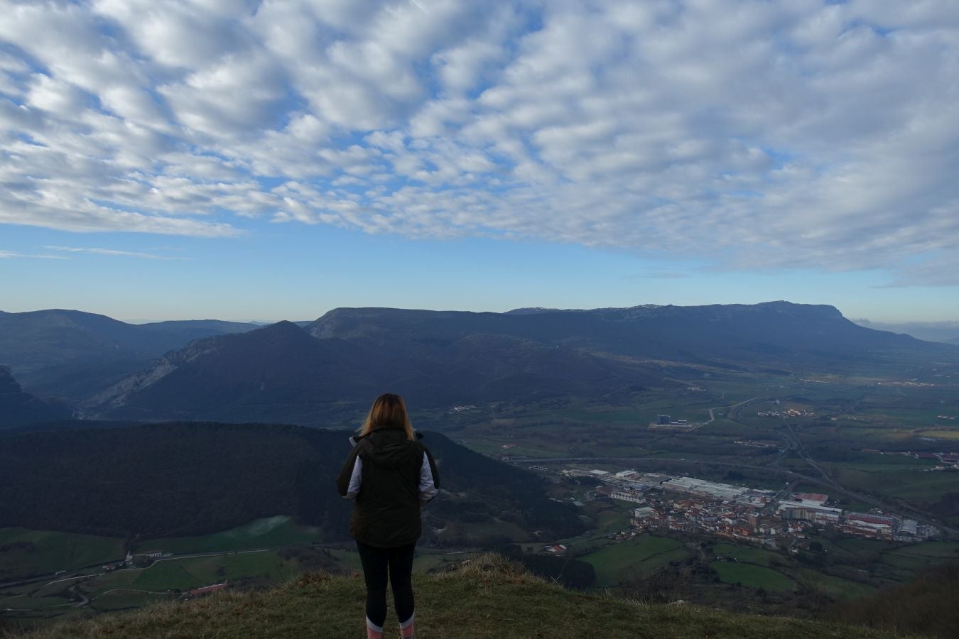 Fotos: Erga, con vistas a los Pirineos