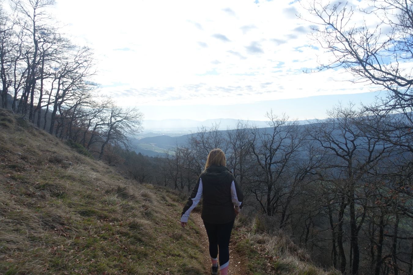 Fotos: Erga, con vistas a los Pirineos