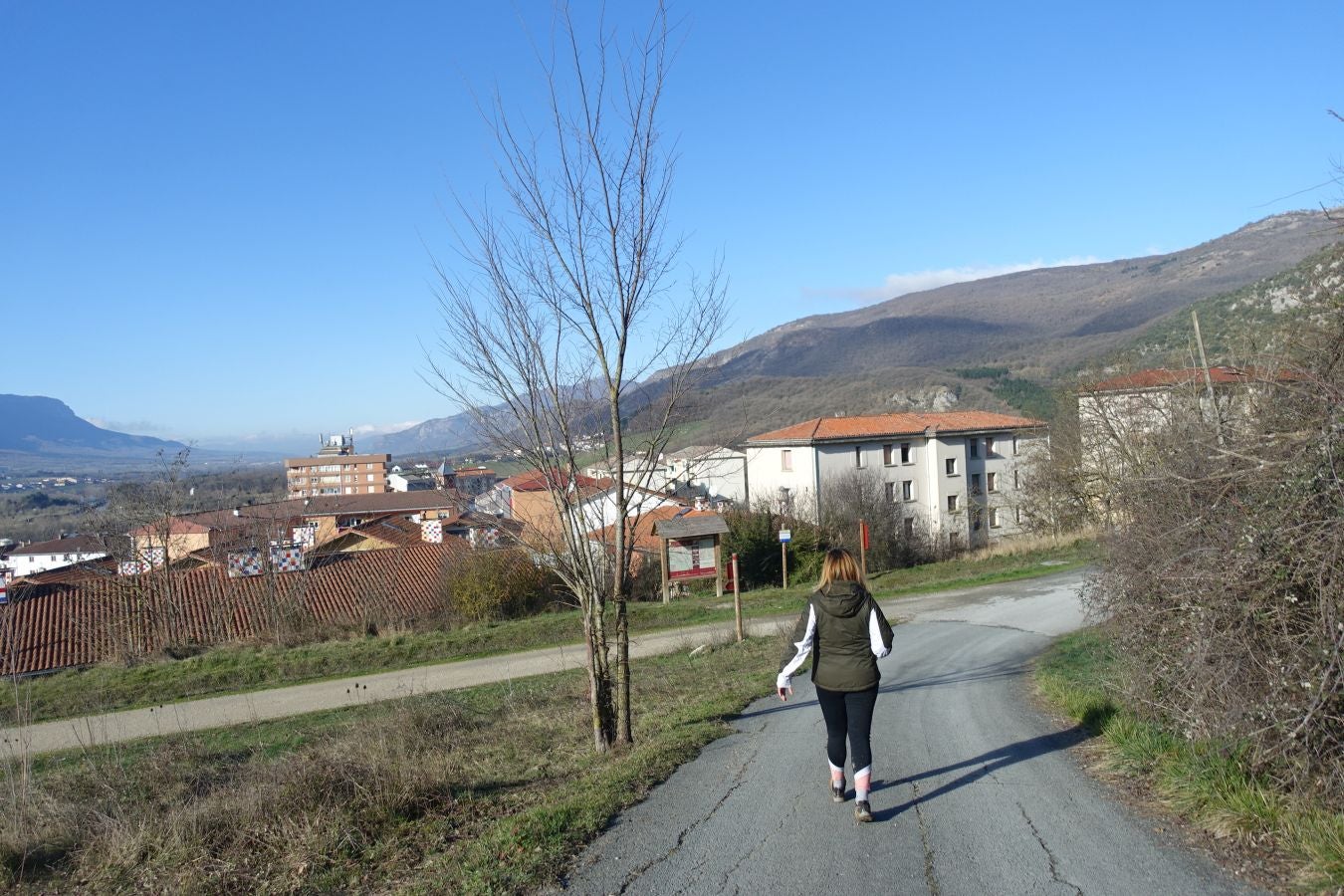 Fotos: Erga, con vistas a los Pirineos