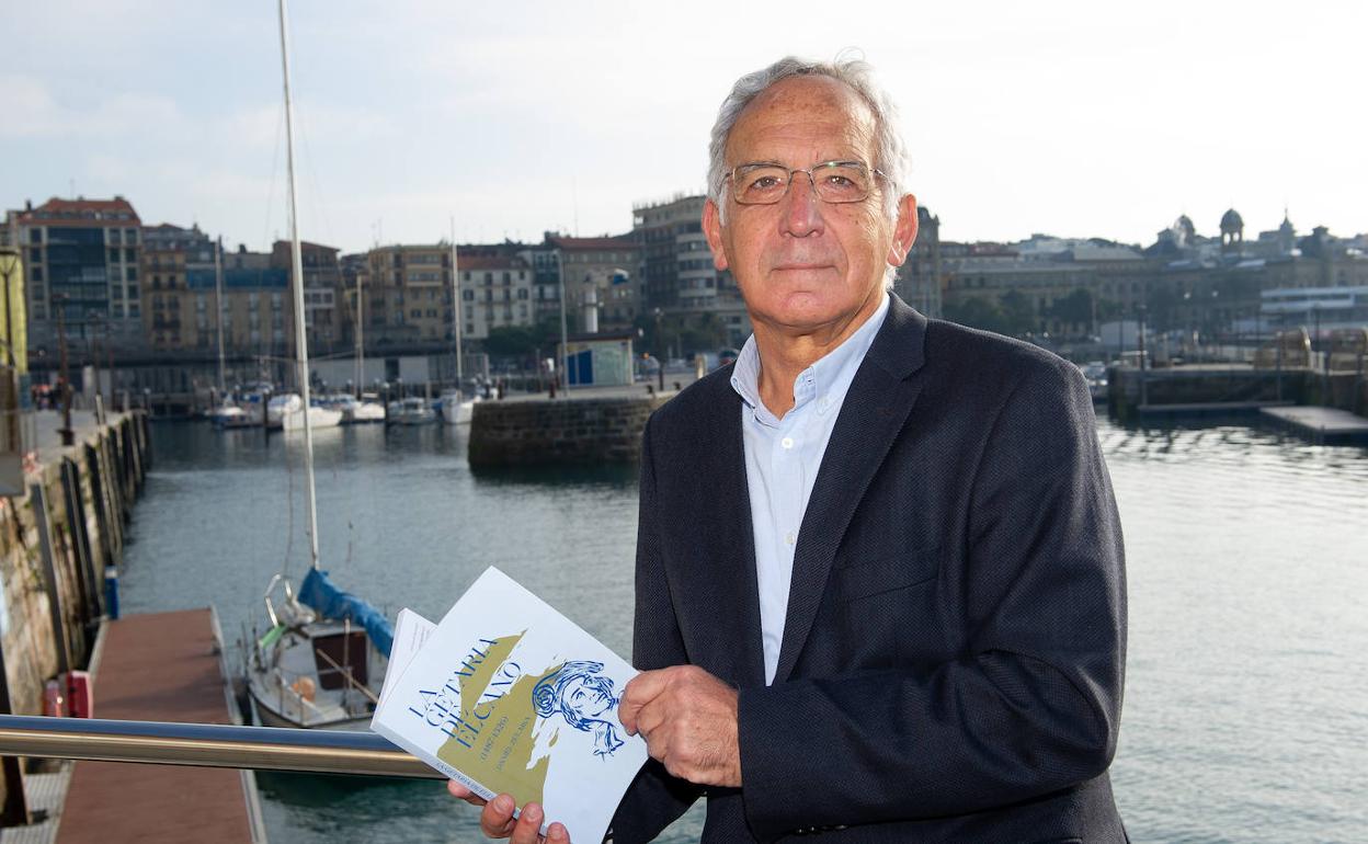 Daniel Zulaika, en la presentación de su nueva obra 'La Getaria de Elcano'. 