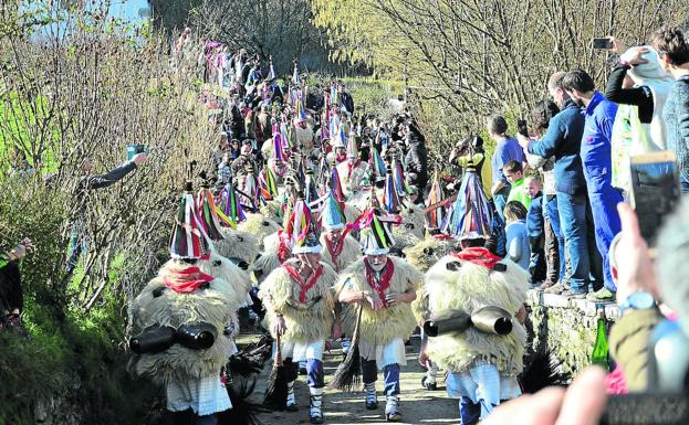 Se busca celebrar un carnaval sin tanto público en las dos localidades.