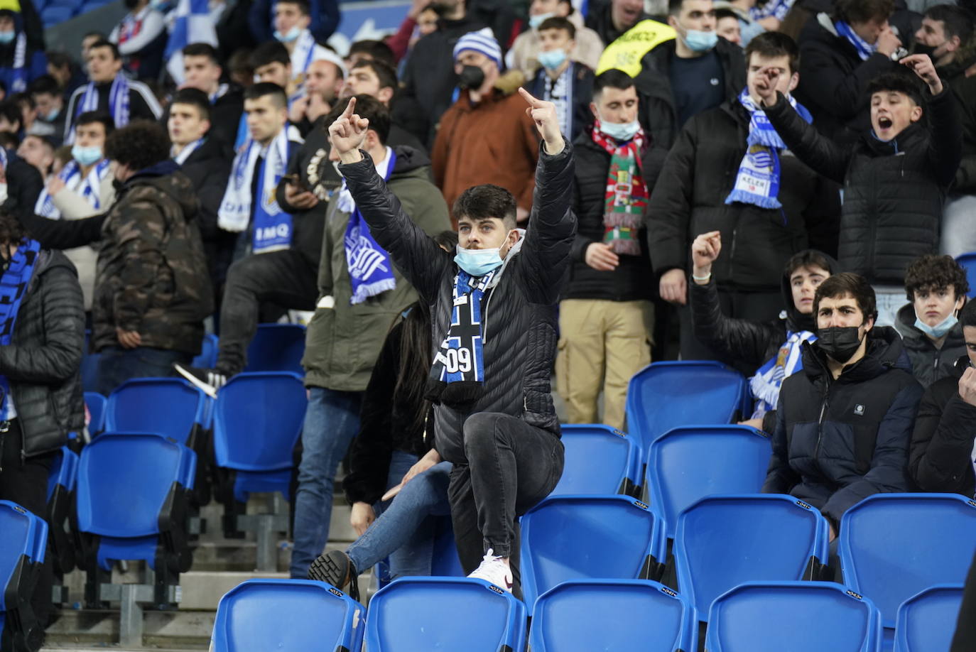Fotos: ¿Has estado en Anoeta? Búscate en las gradas del Real Sociedad - Betis