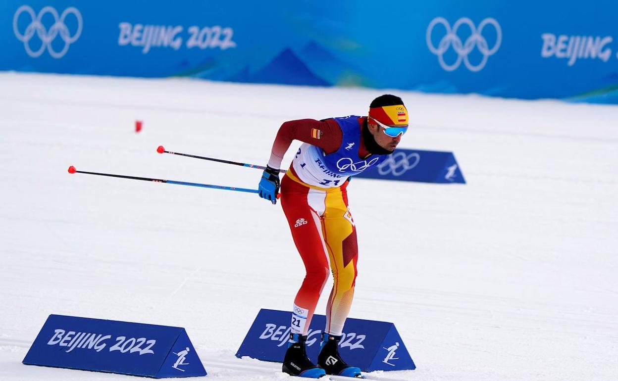 Imanol Rojo, durante la prueba de los 15 kilómetros en Pekín 2022.