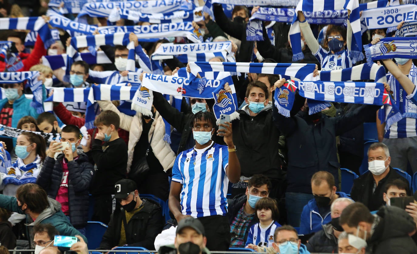 Fotos: ¿Has estado en el Reale Arena? Búscate en la grada