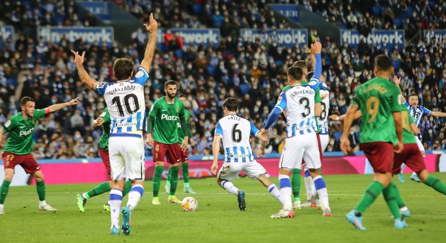 Fotos: El Real Sociedad-Granada en imágenes