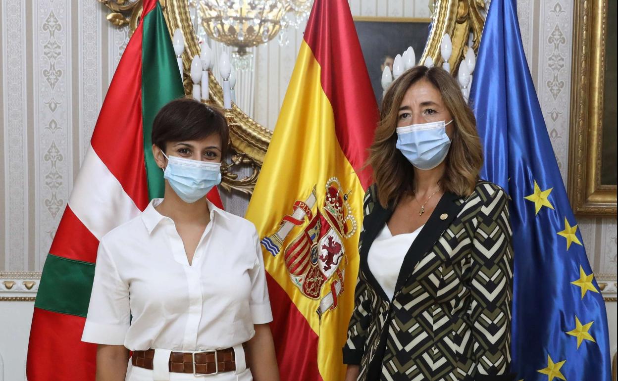 La ministra Isabel Rodríguez y la consejera Olatz Garamendi.