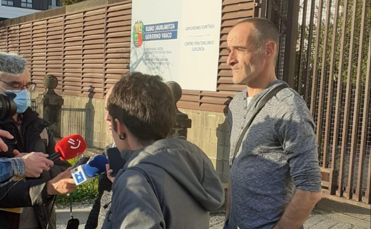 Atristain, esta tarde al salir de la prisión de Martutene