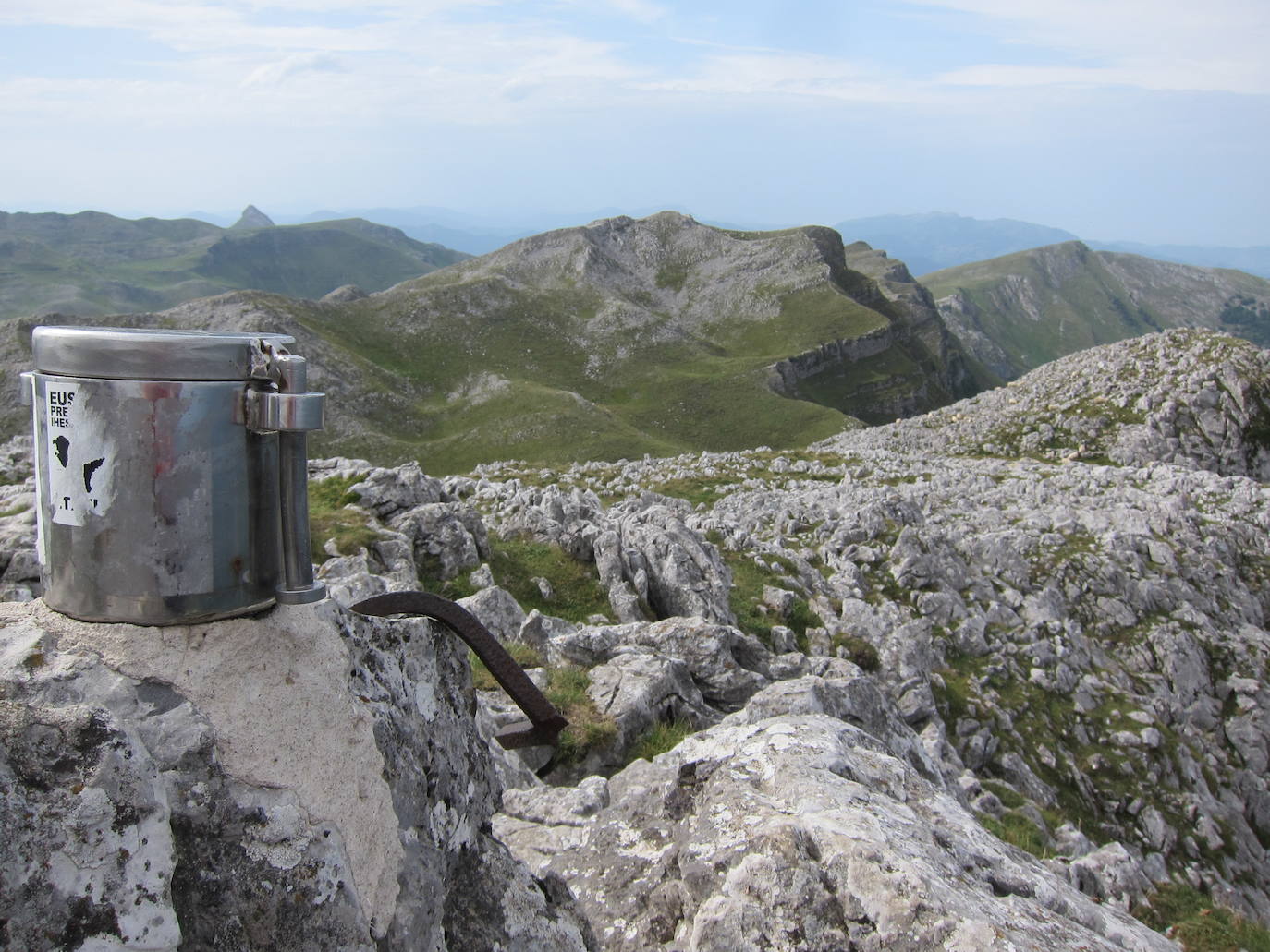 Fotos: Hirumugarrieta, dura subida con premio